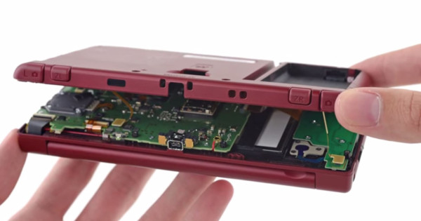 Réparation lecteur carte SD Nintendo 3DS XL - Reparation DS, DS